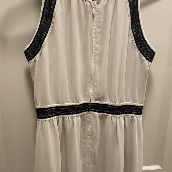 NWT H&M Empire Waist Halter Neck Maxi Gown from the Wedding Collection - Picture 8 of 17